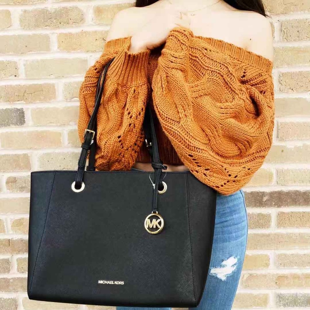 Gabysbags💞NWT Michael Kors Tote - Picture 2 of 7